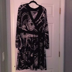 Black and white print dress